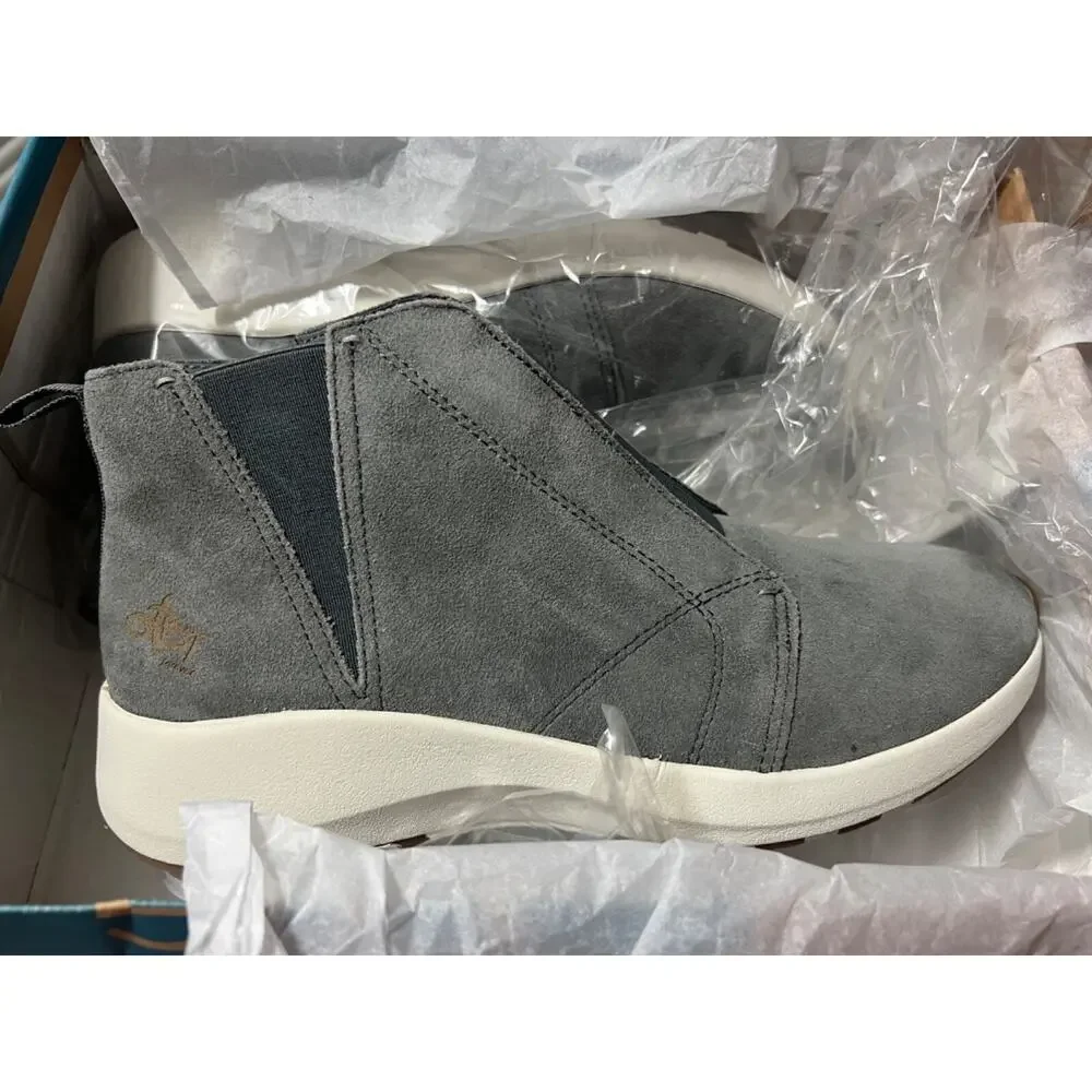 OTBT Bethel Sneaker Bootie Size 8 8.5 9 Grey Suede Leather Ankle Comfort Shoes